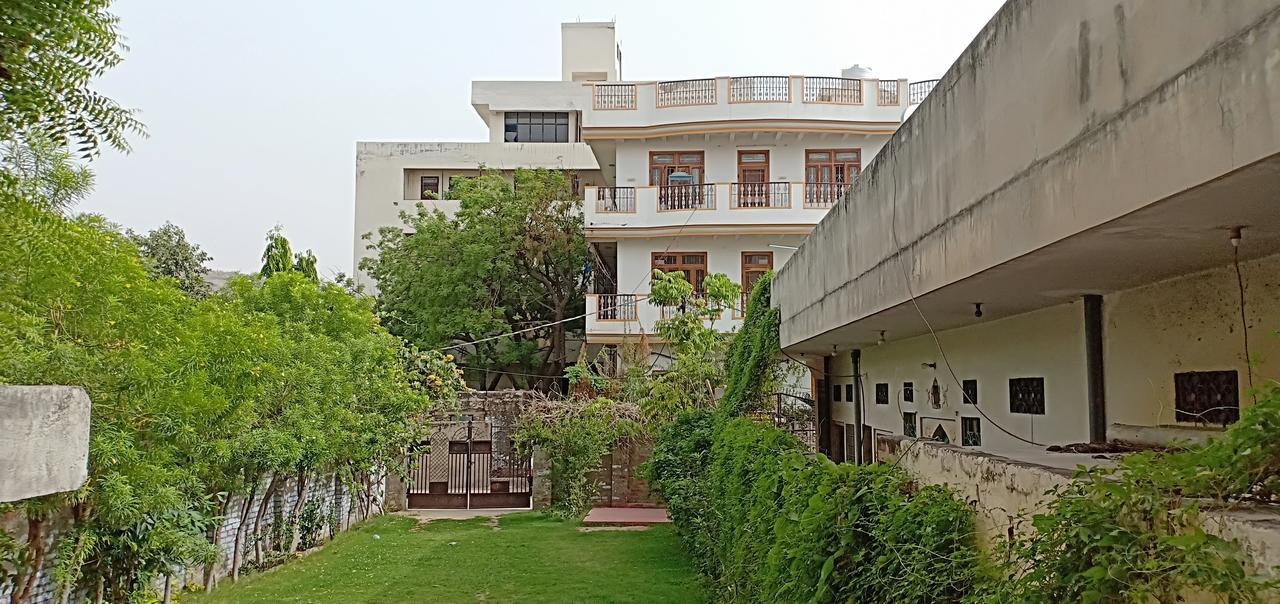 Hotel Asian Palace Jaipur Ngoại thất bức ảnh